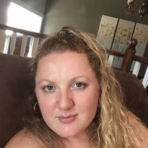 Meet your Posher, Carla